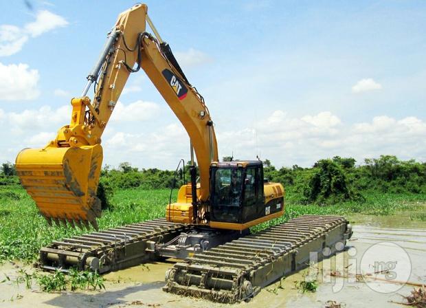 Wetland Restoration: Mud Barge Design
